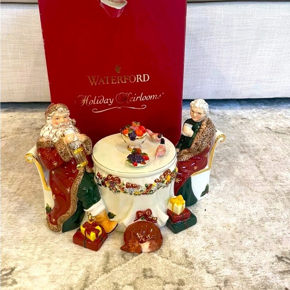 NIB Waterford Holiday Heirlooms Mr & Mrs Claus Candy Jar - Picture 7 of 16